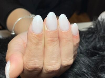 Pose de vernis semi-permanent