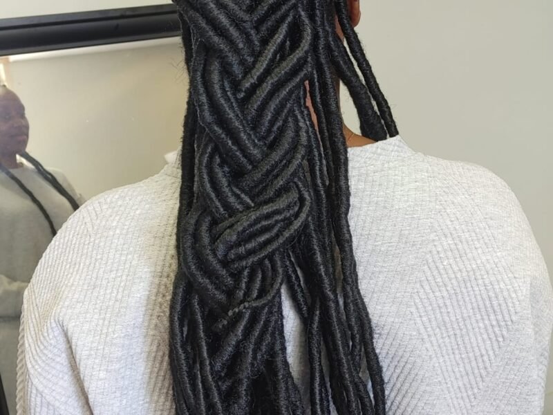 Faux locks tresses longues