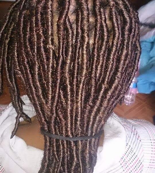 Fausse locks courtes